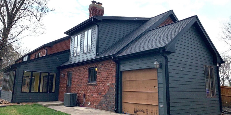 Siding & old roofing replacement in Wheaton, IL