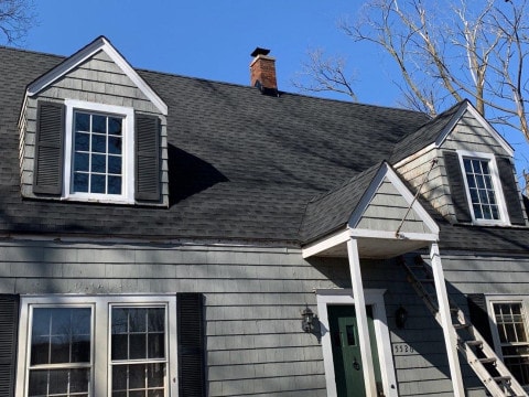 Shingle roof replacement in Clarendon Hills project photo 1