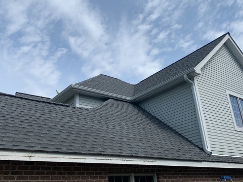 Shingle roof replacement in Willowbrook project photo 2