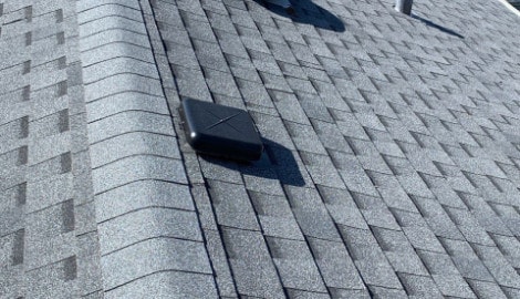 LP SmartSide siding, Atlas Pinnacle shingle roofing and guttering in Hinsdale project photo 3