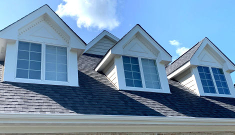 LP SmartSide ExpertFinish siding installation and guttering in St. Charles project photo 5
