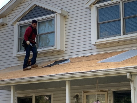 Shingle roof replacement in Westmont project photo 4