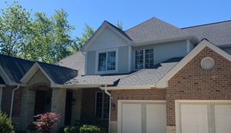 Shingle roof replacement in Willowbrook project photo 1