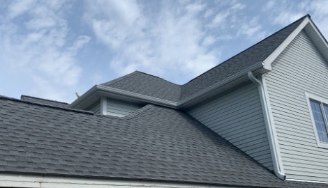 Shingle roof replacement in Willowbrook project photo 2